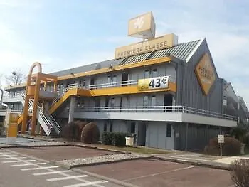 Premiere Classe Lyon Est Aeroport Exupery סן-לורן-דה-מור