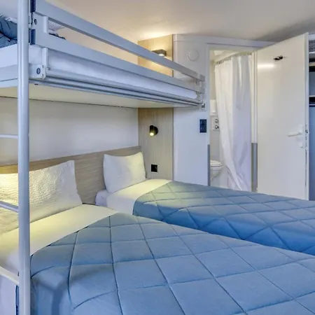 Premiere Classe Lyon Est Aeroport Exupery Hotel *