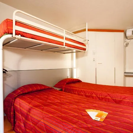 Hotel Premiere Classe Lyon Est Aeroport Exupery Saint-Laurent-de-Mure