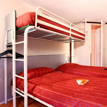 Premiere Classe Lyon Est Aeroport Exupery Hotel *